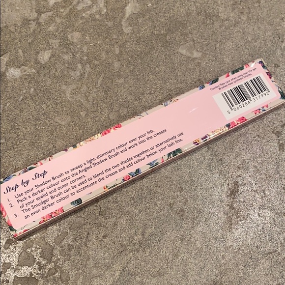 NEW The Vintage Cosmetic Company eye brush set - Picture 4 of 4